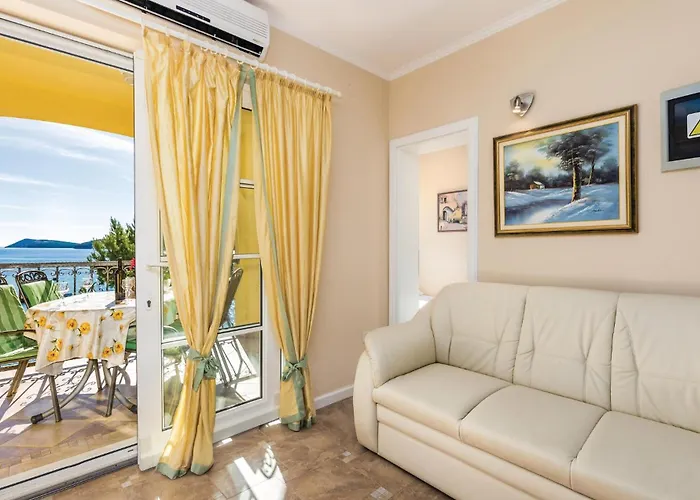2 Bedroom Awesome In *