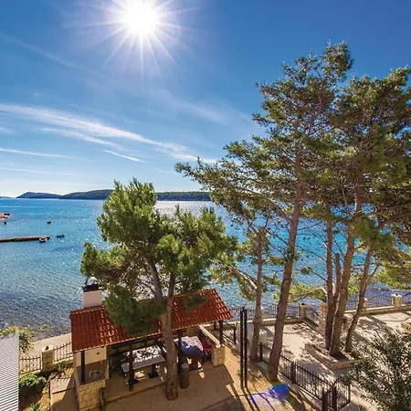 Stunning In With House Sea View *