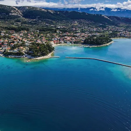 Apartment 2 Bedroom Awesome In Banjol