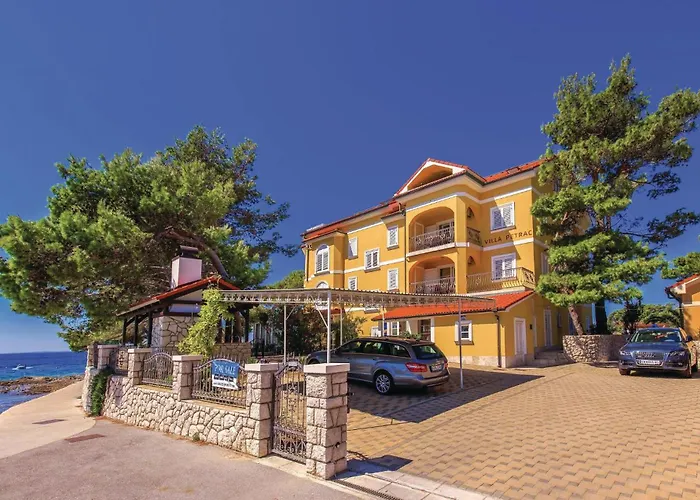 Apartmán 2 Bedroom Awesome In Banjol