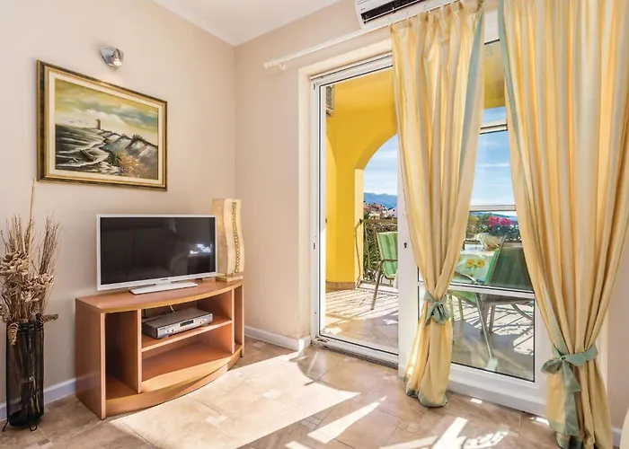 2 Bedroom Awesome In Apartmán